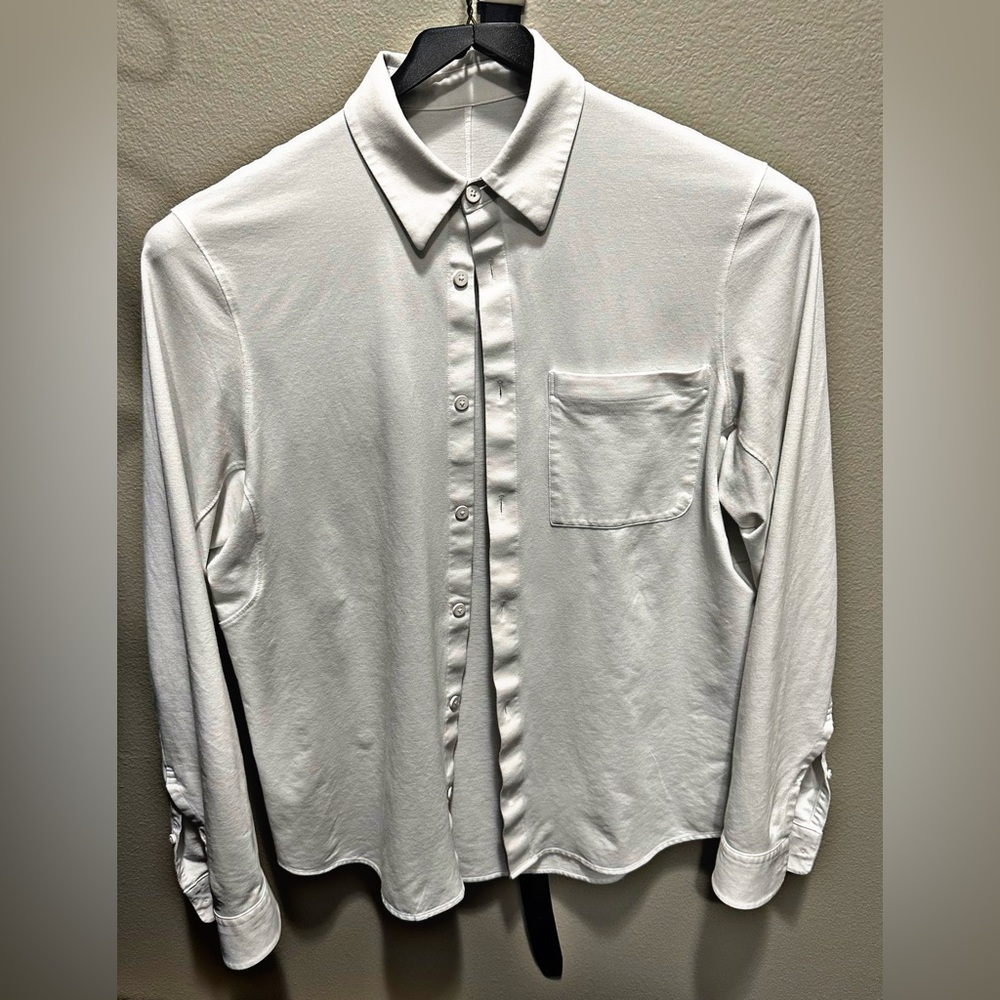 LIKE NEW lululemon Mens Commission Long Sleeve Button Down Shirt MEDIUM